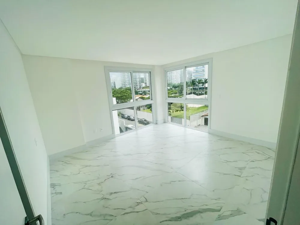 Apartamento para venda no bairro Praia Brava em Itajaí