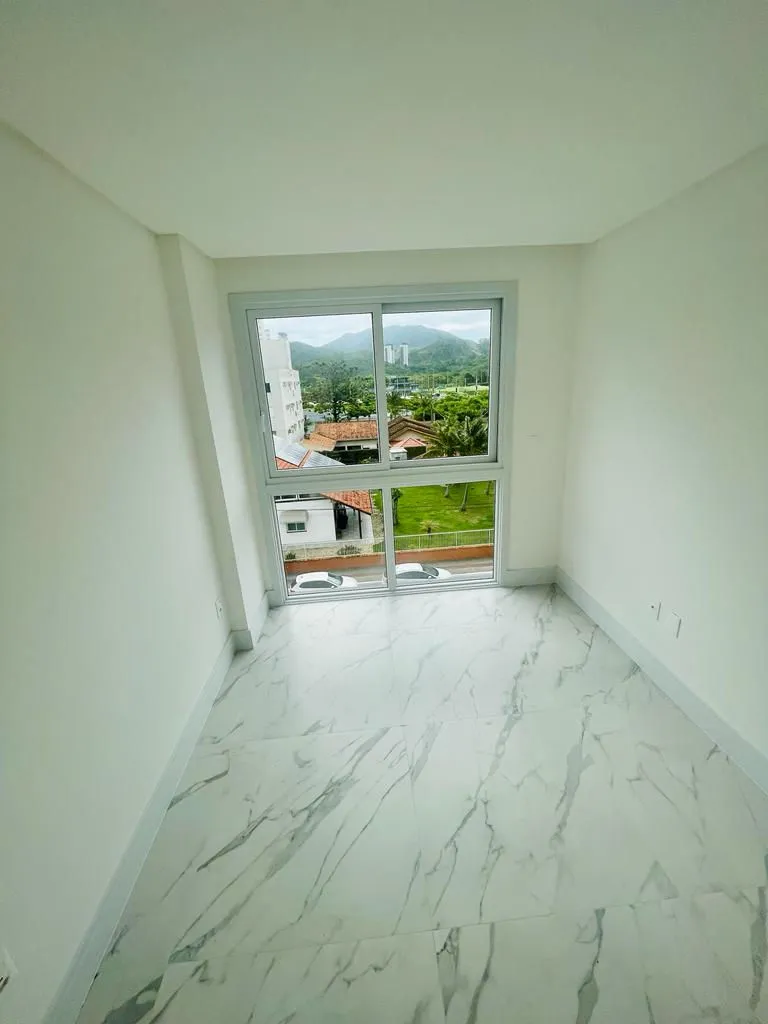Apartamento para venda no bairro Praia Brava em Itajaí