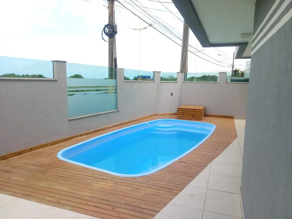 Casa para venda no bairro Meia Praia em Navegantes
