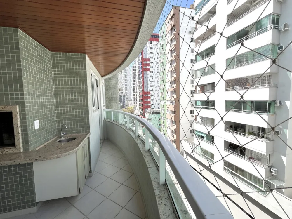 Apartamento para venda no bairro Centro em Balneário Camboriú