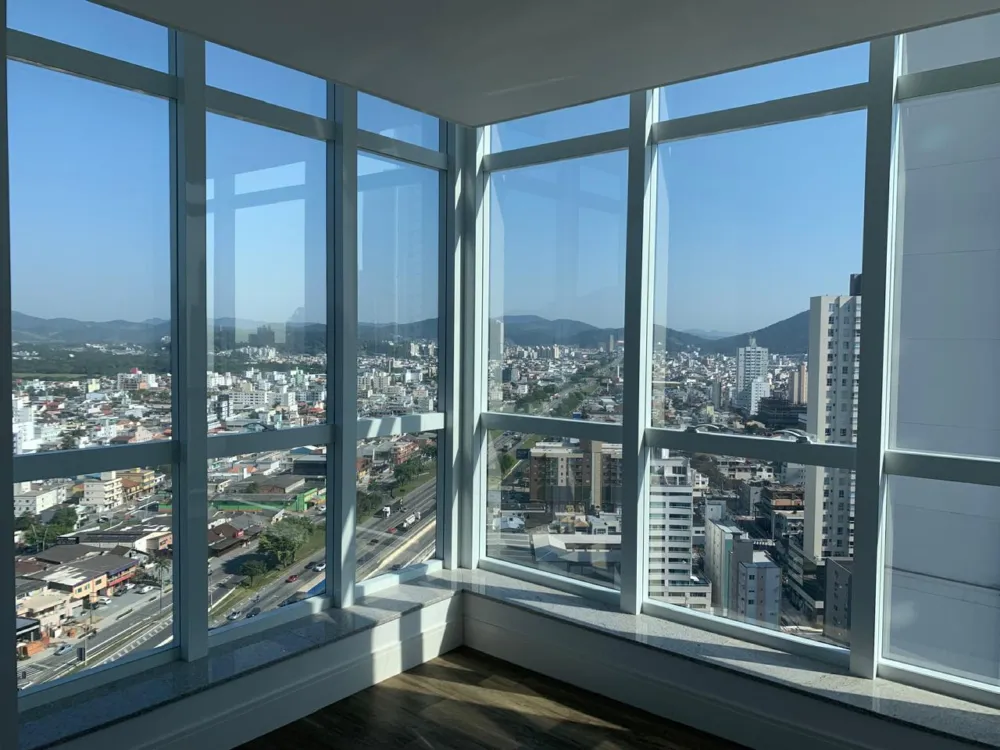 Apartamento para venda no bairro Barra Sul em Balneário Camboriú