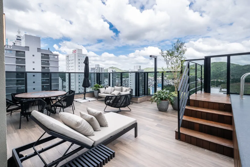 Apto. Cobertura para reserva no bairro Pioneiros em Balneário Camboriú