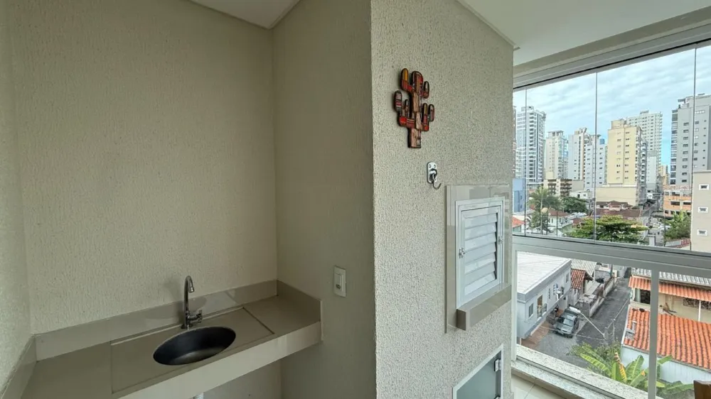 Apartamento 2 quartos para venda no bairro Meia Praia em Itapema