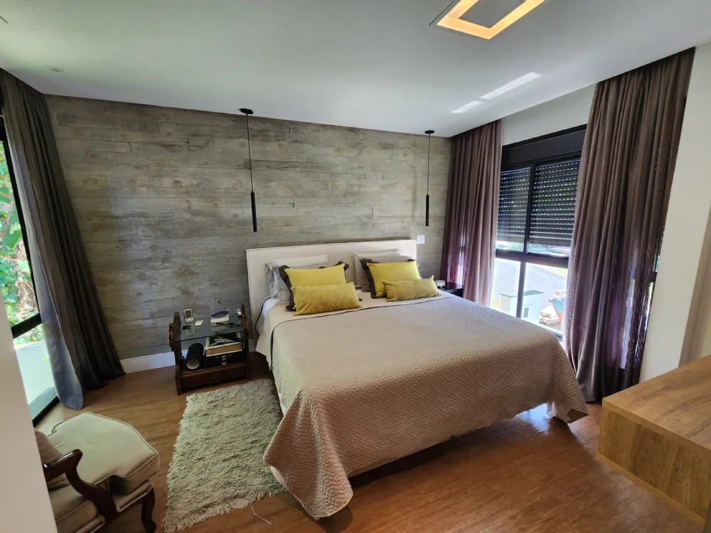 Casa 4 quartos para venda no bairro Barra em Balneário Camboriú