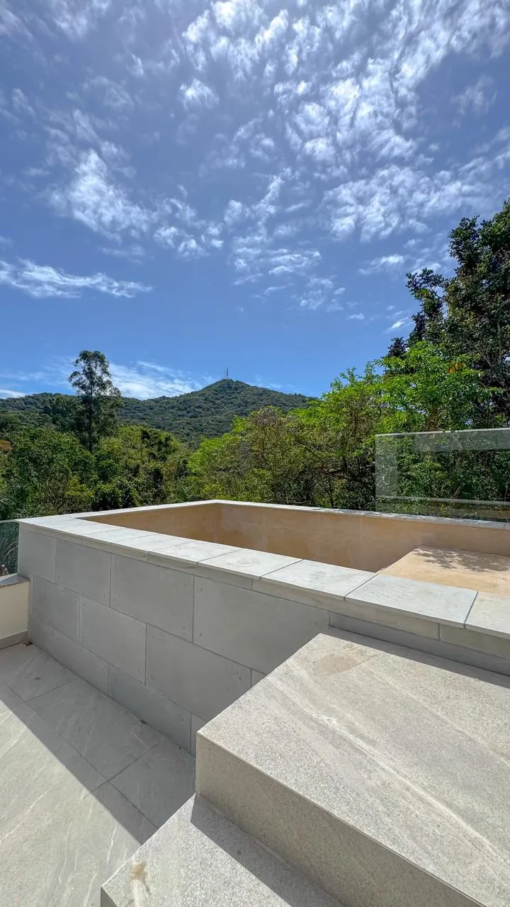Apartamento para reserva no bairro Praia do Estaleiro em Balneário Camboriú