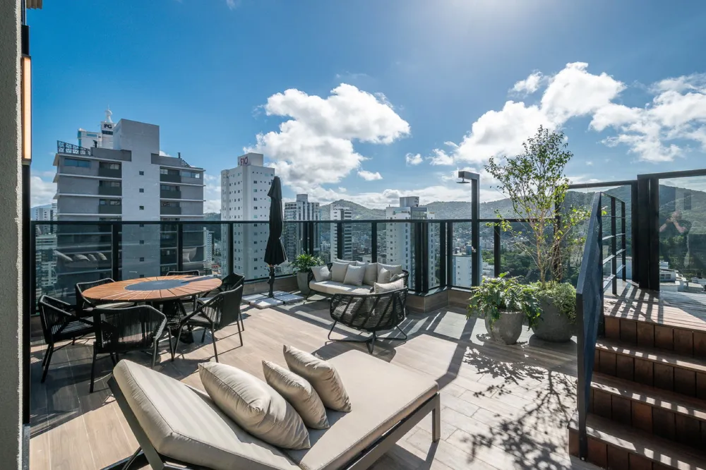 Apto. Cobertura para reserva no bairro Pioneiros em Balneário Camboriú