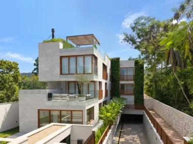 Apartamento para reserva no bairro Praia do Estaleiro em Balneário Camboriú