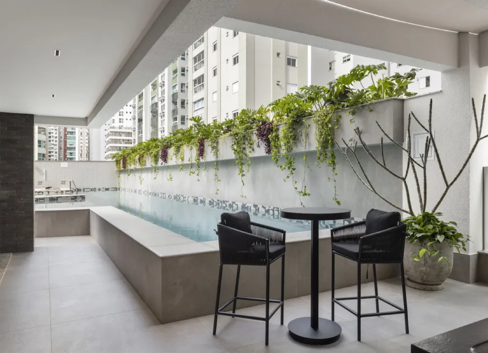 Apto. Decorado 4 quartos para reserva no bairro Centro em Balneário Camboriú