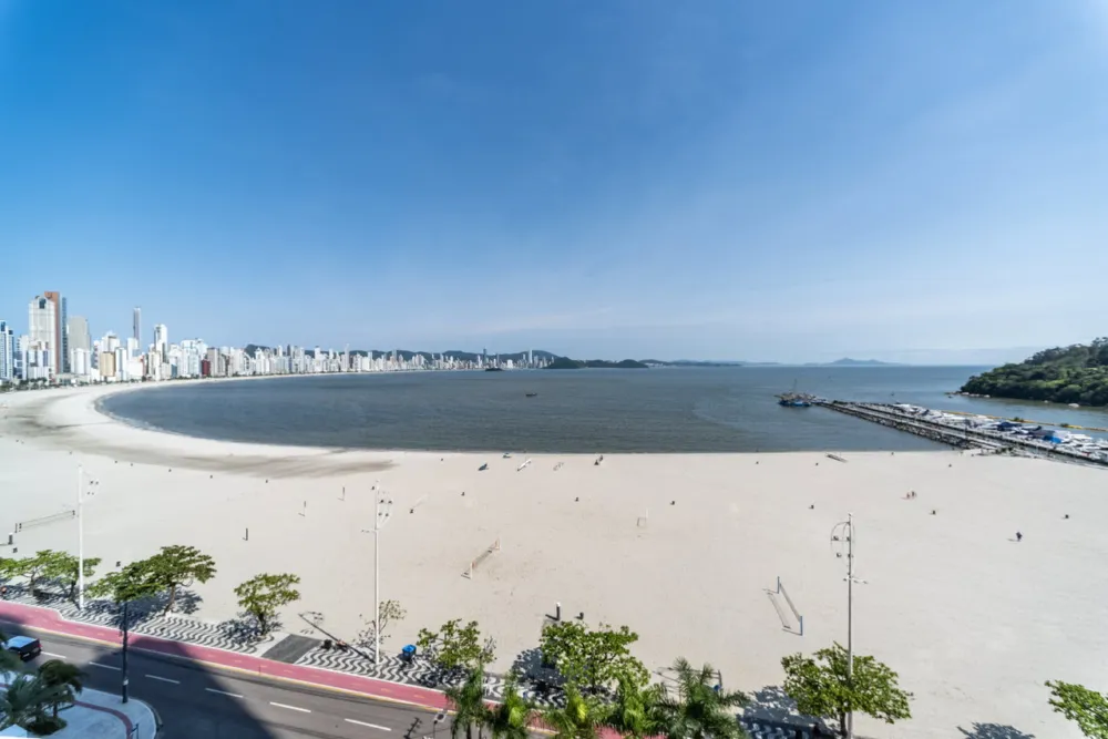 Apartamento para venda no bairro Centro em Balneário Camboriú