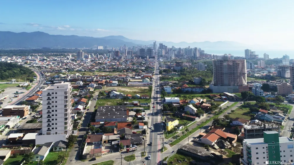 Apartamento para venda no bairro Perequê em Porto Belo