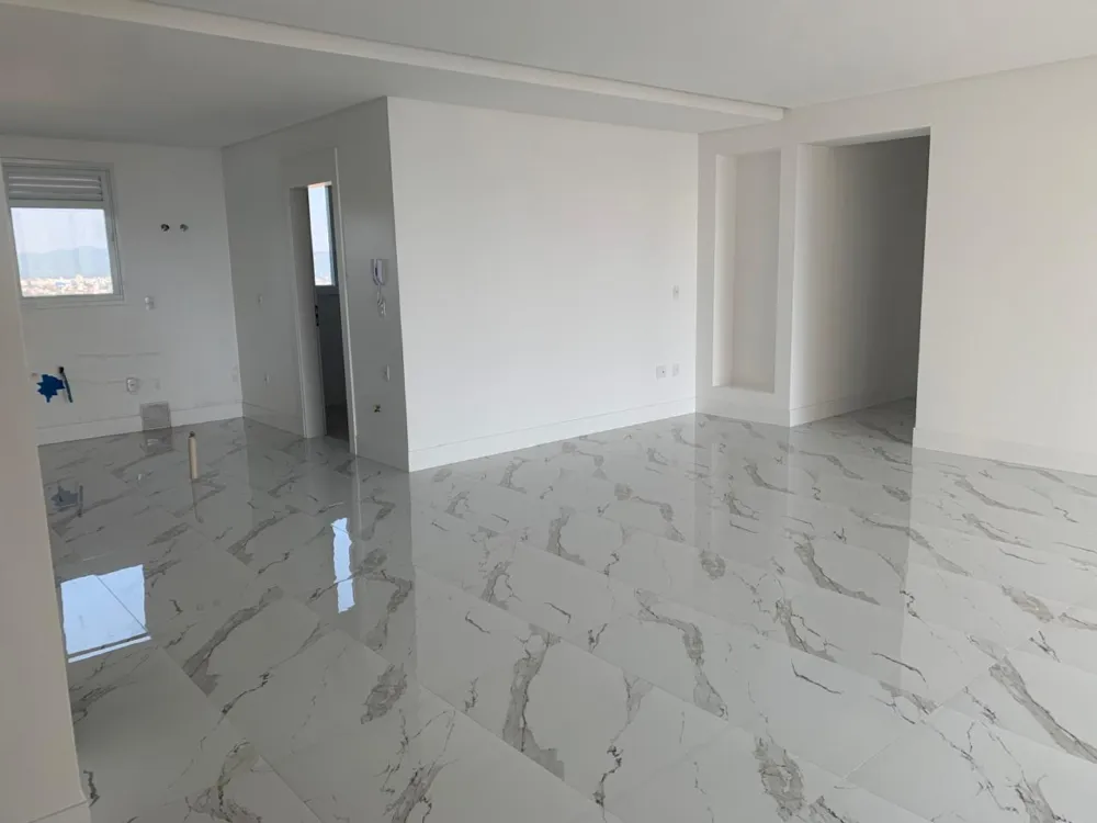 Apartamento para venda no bairro Barra Sul em Balneário Camboriú