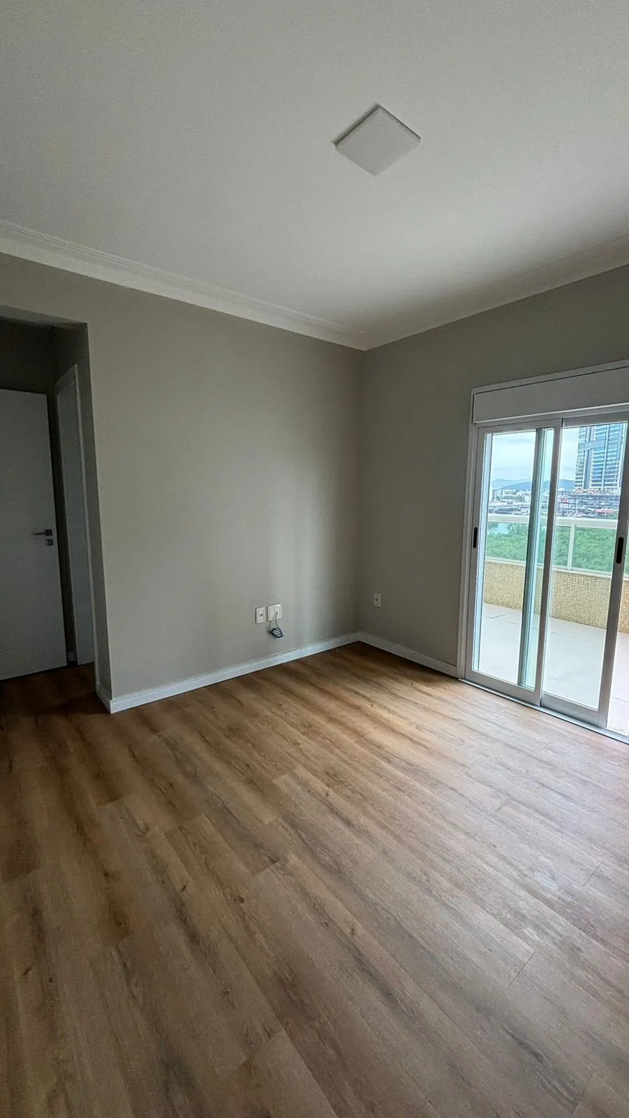 Apto Diferenciado para reserva no bairro Barra Sul em Balneário Camboriú