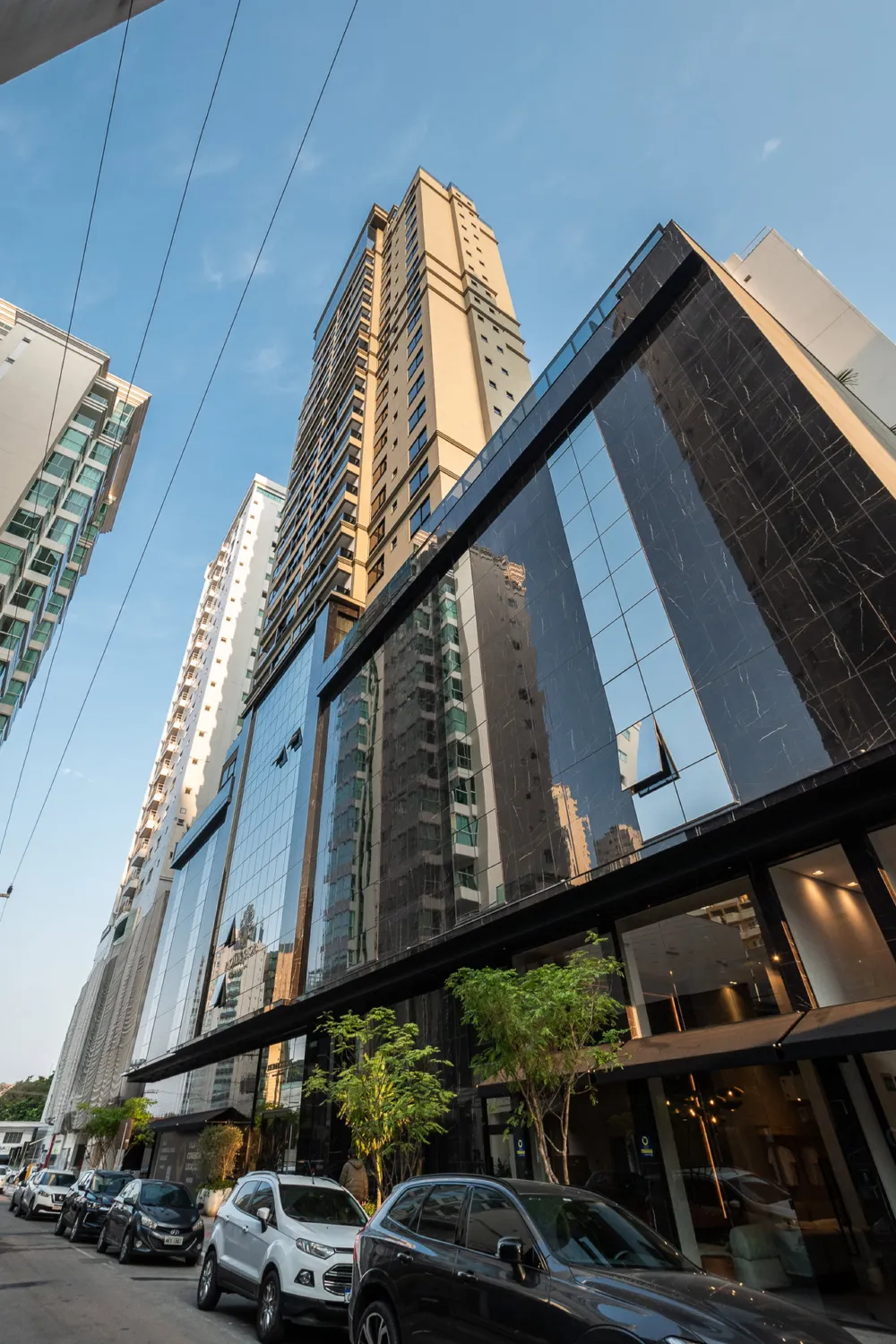 Apto. Cobertura para reserva no bairro Pioneiros em Balneário Camboriú