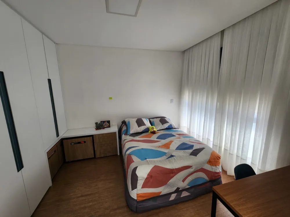 Casa 4 quartos para venda no bairro Barra em Balneário Camboriú