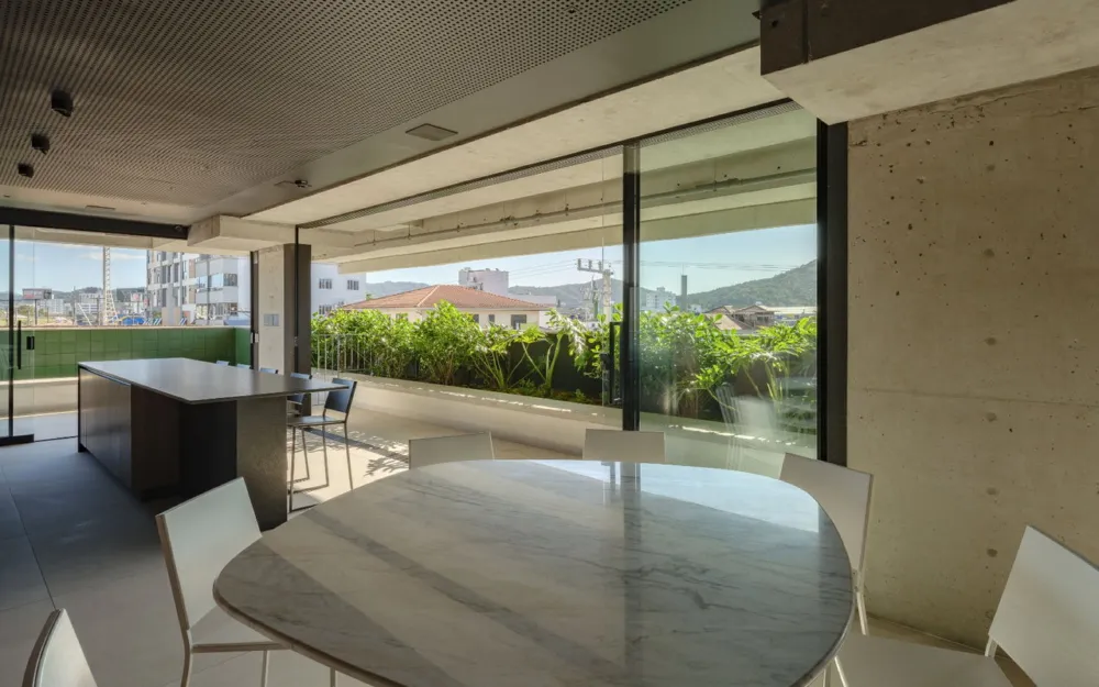 Apartamento para venda no bairro Centro em Balneário Camboriú