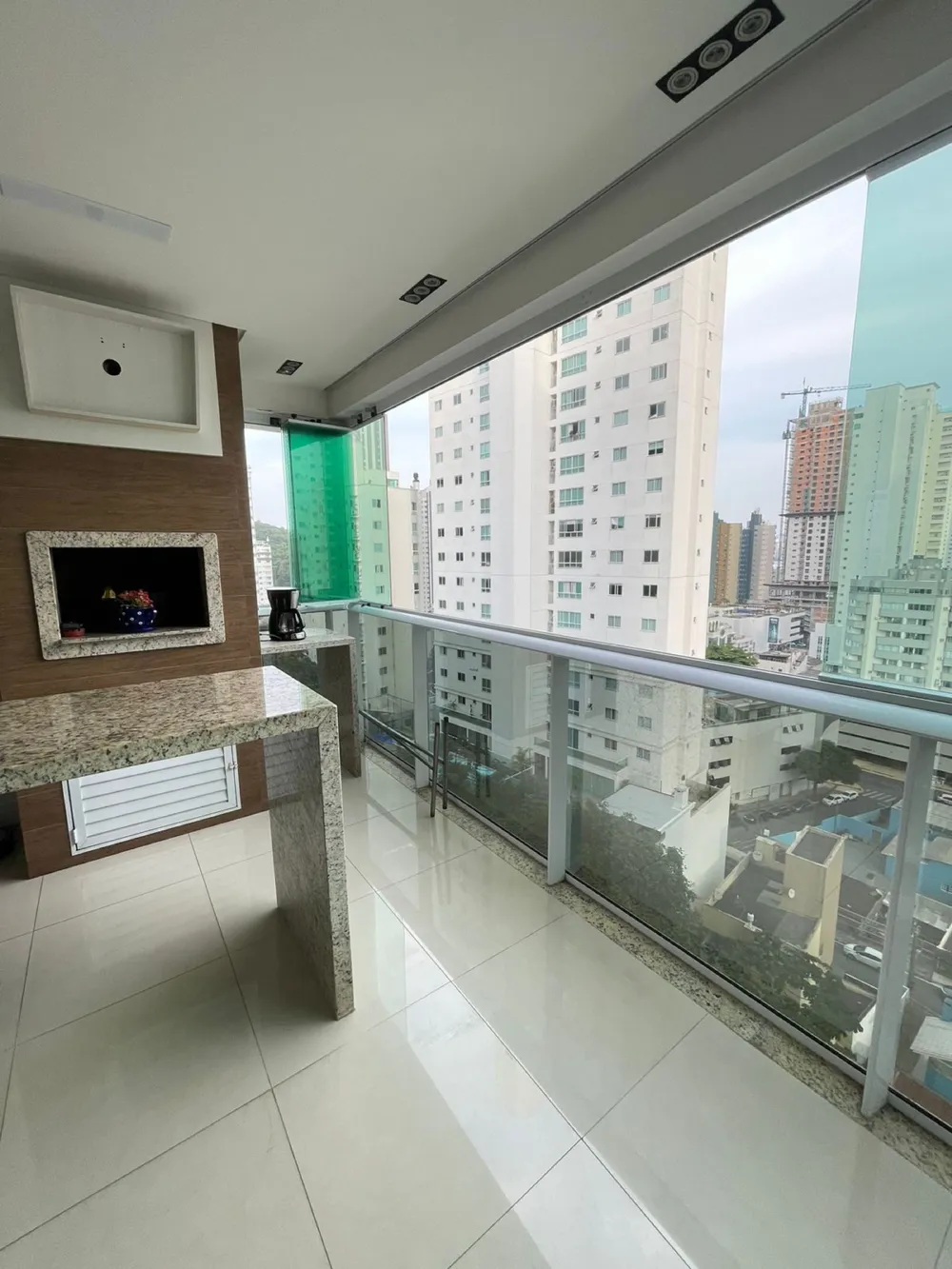 Apartamento para venda no bairro Pioneiros em Balneário Camboriú