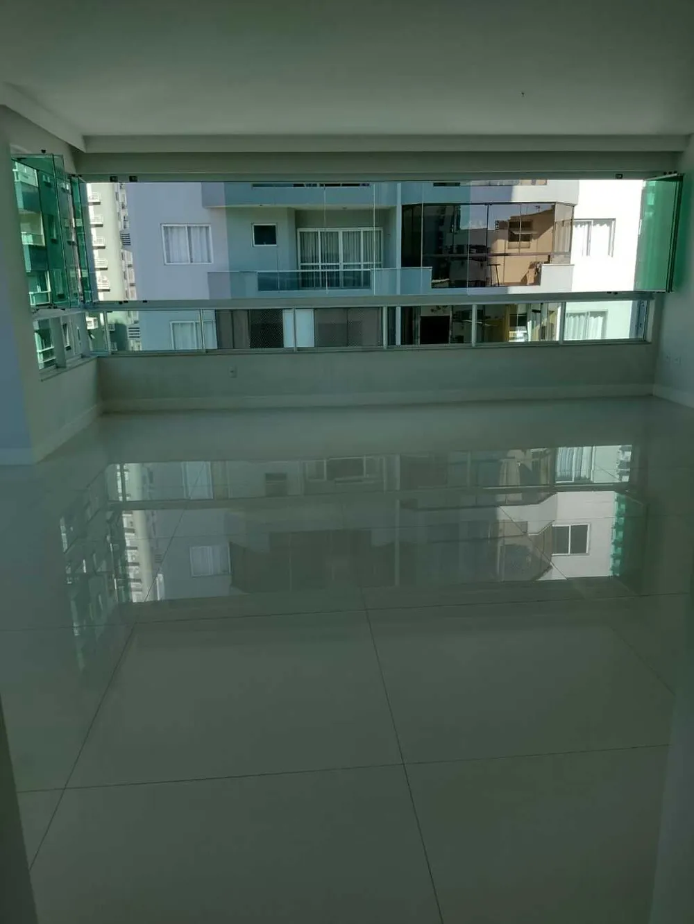 Apartamento para venda no bairro Centro em Balneário Camboriú