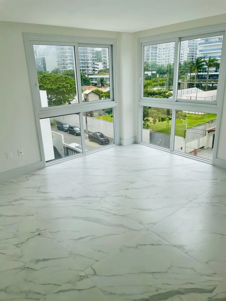 Apartamento para venda no bairro Praia Brava em Itajaí