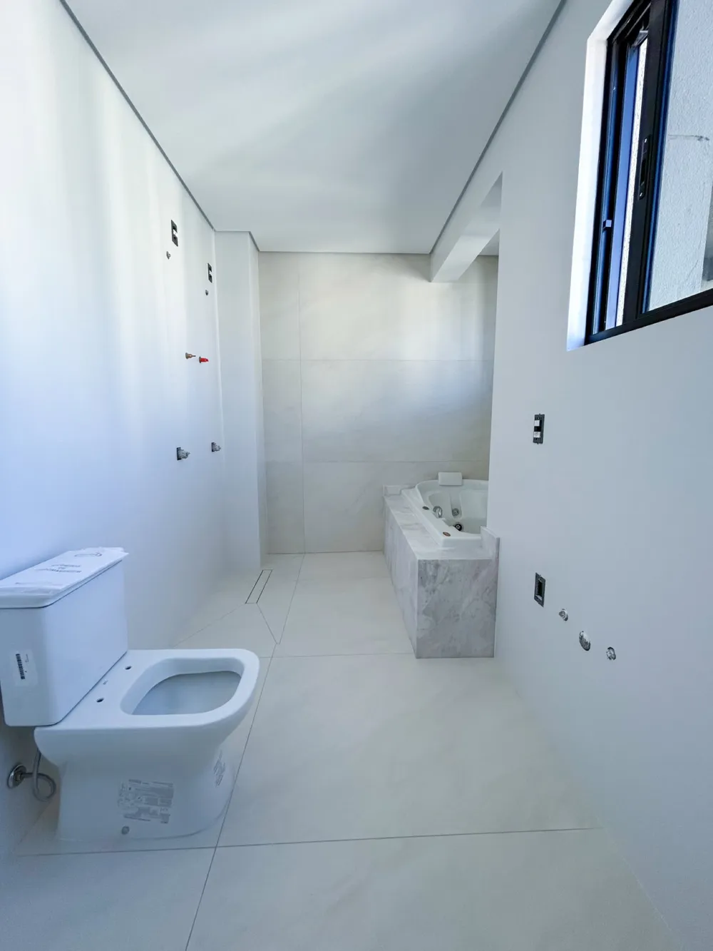 Apto. Cobertura para reserva no bairro Pioneiros em Balneário Camboriú