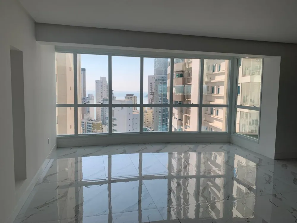 Apartamento para venda no bairro Barra Sul em Balneário Camboriú