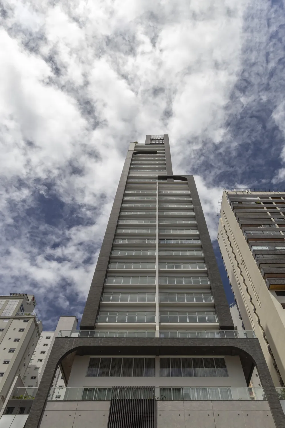 Apto. Decorado 4 quartos para reserva no bairro Centro em Balneário Camboriú