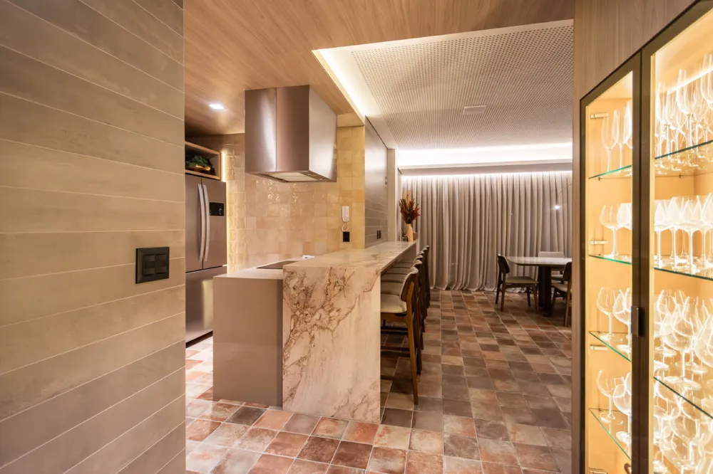 Apto. Cobertura para reserva no bairro Pioneiros em Balneário Camboriú