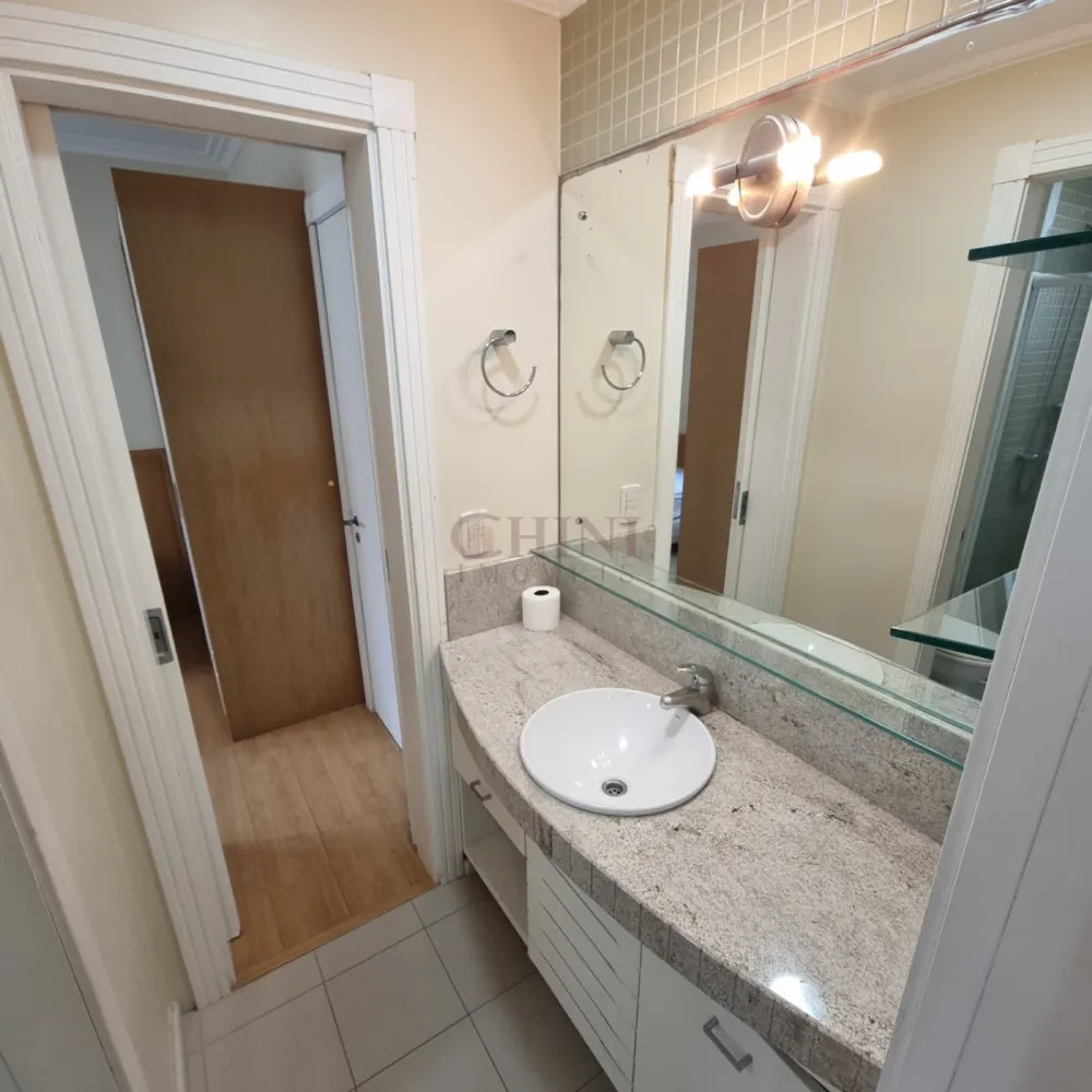 APARTAMENTO A VENDA NO CENTRO DE BALNEARIO CAMBORIU 