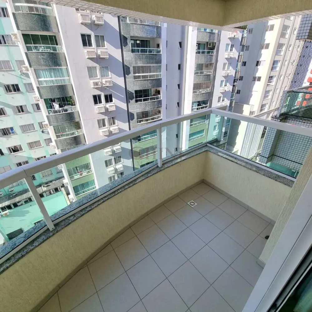 APARTAMENTO A VENDA NO CENTRO DE BALNEARIO CAMBORIU 
