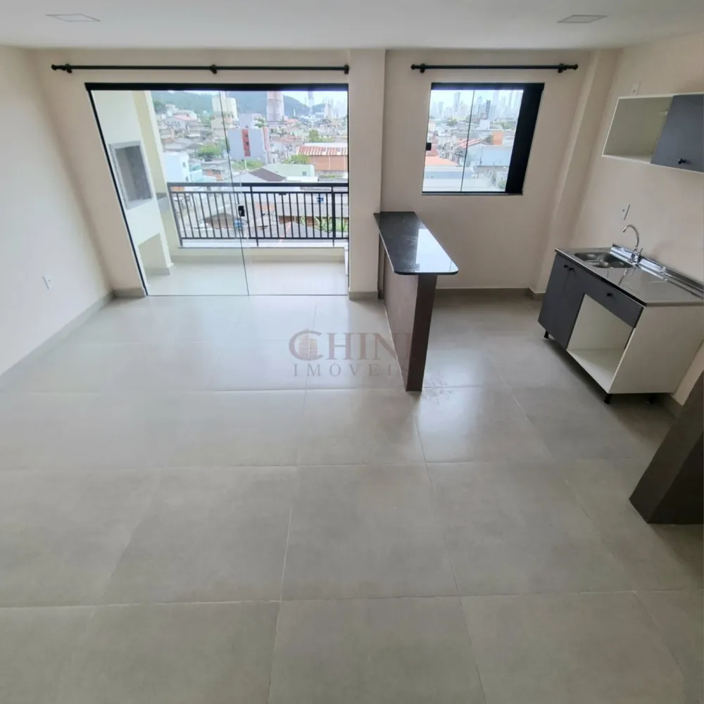 APARTAMENTO DOIS   DORMITORIO  SENDO UMA SUITE EM CAMBORIU TABULEIRO 