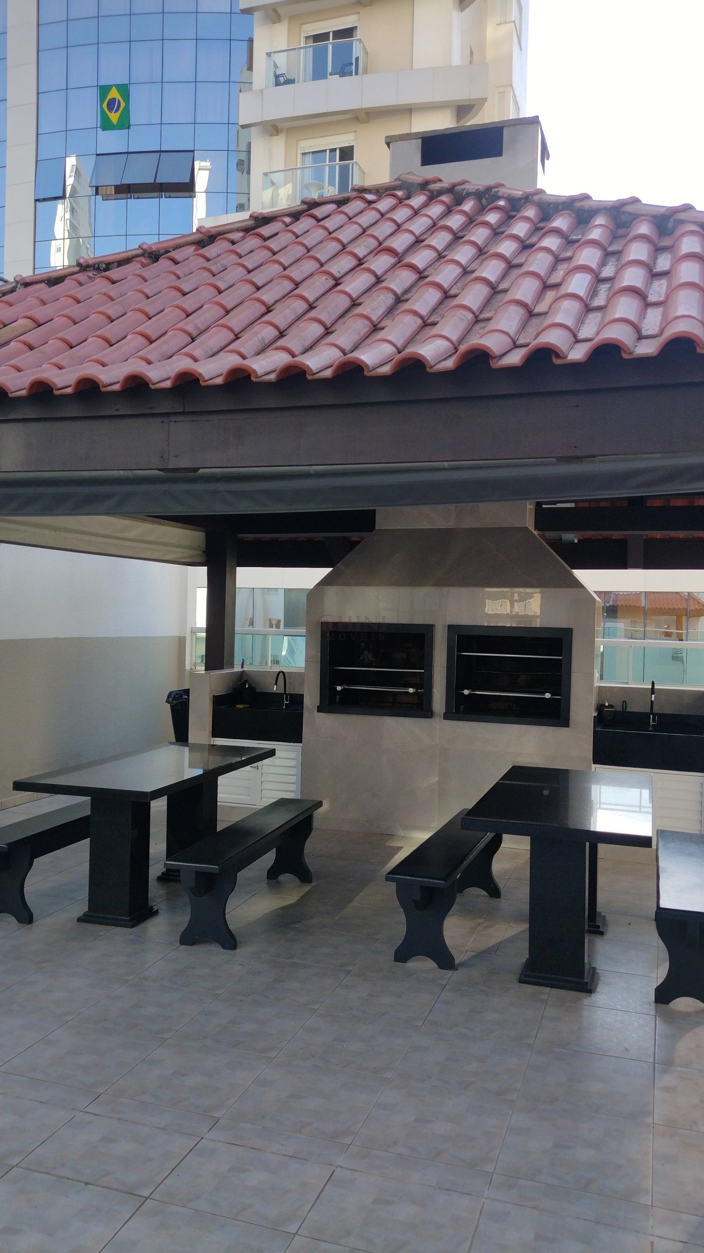 APARTAMENTO A VENDA ED. CAMBORIU PLAZA  3 DORMITORIOS 