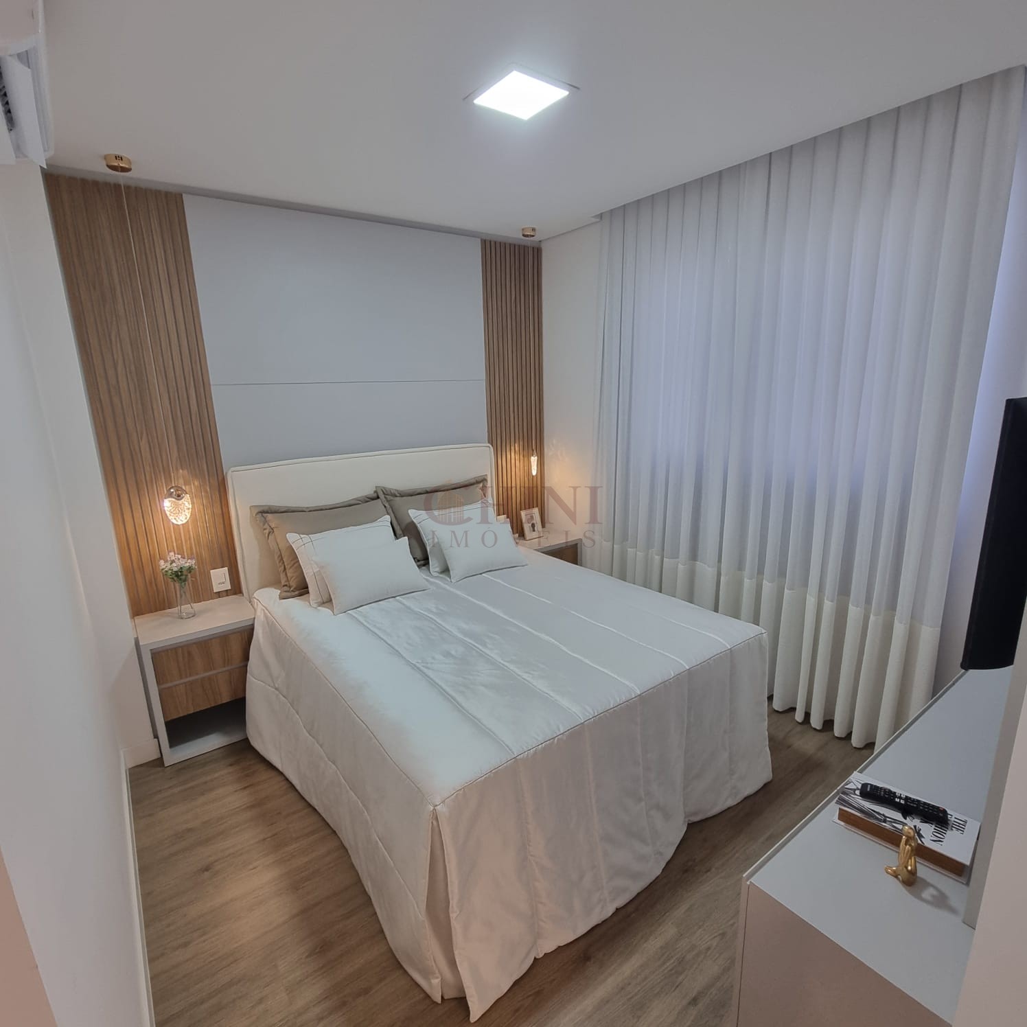 FINAMENTE MOBILIADO DECORADO 