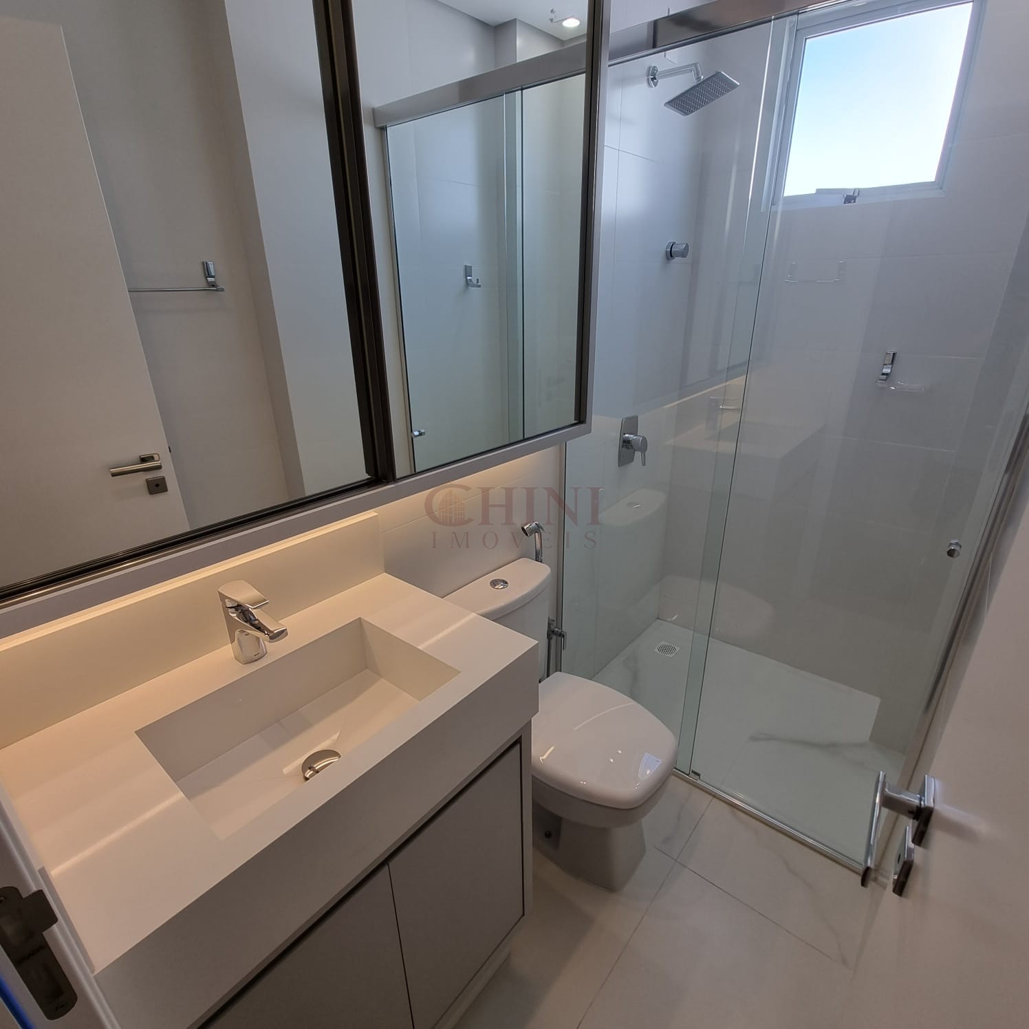 FINAMENTE MOBILIADO DECORADO 