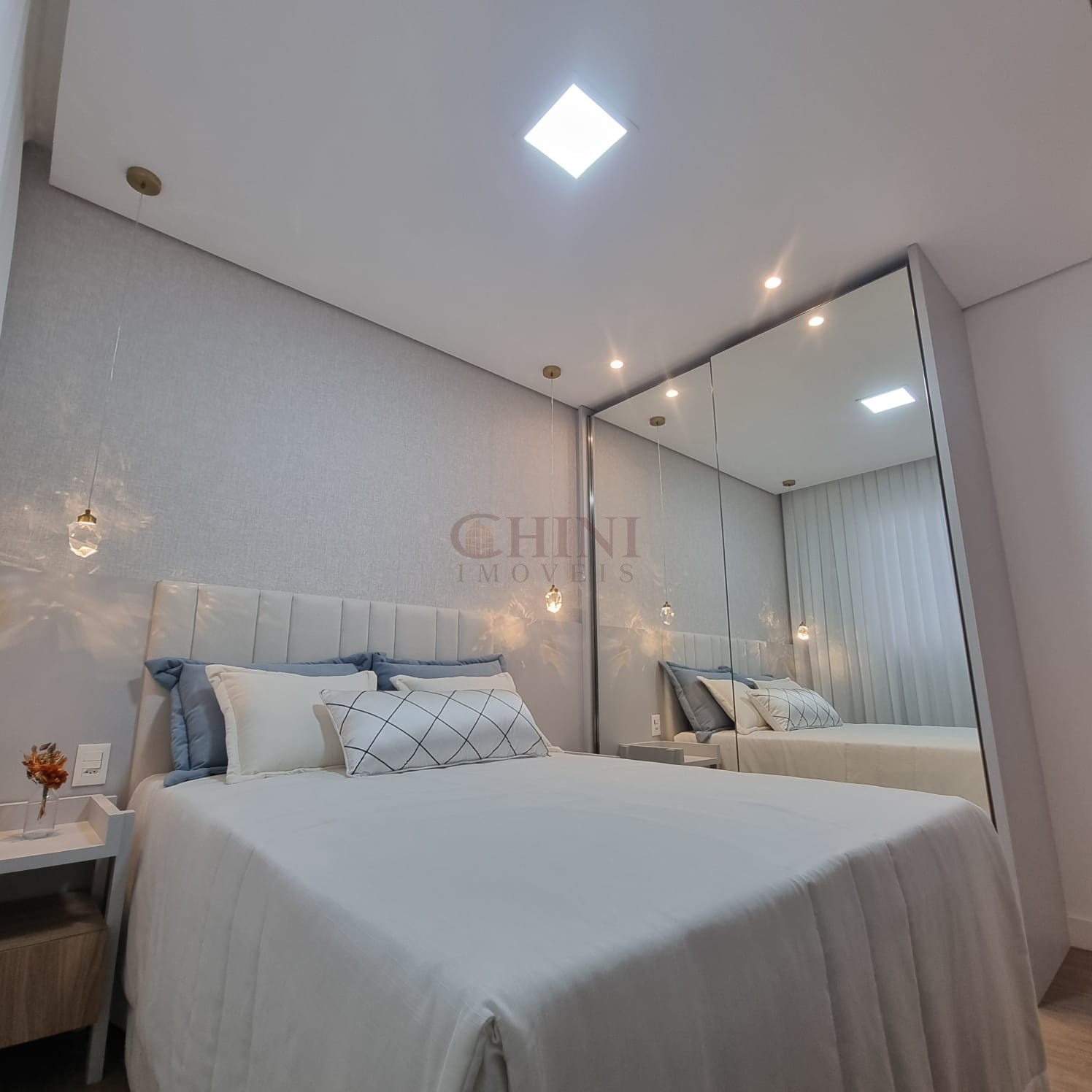 FINAMENTE MOBILIADO DECORADO 