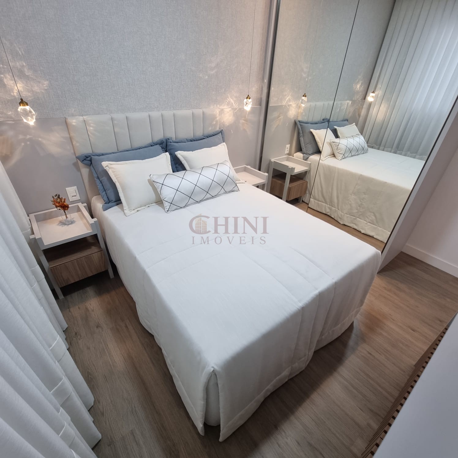 FINAMENTE MOBILIADO DECORADO 