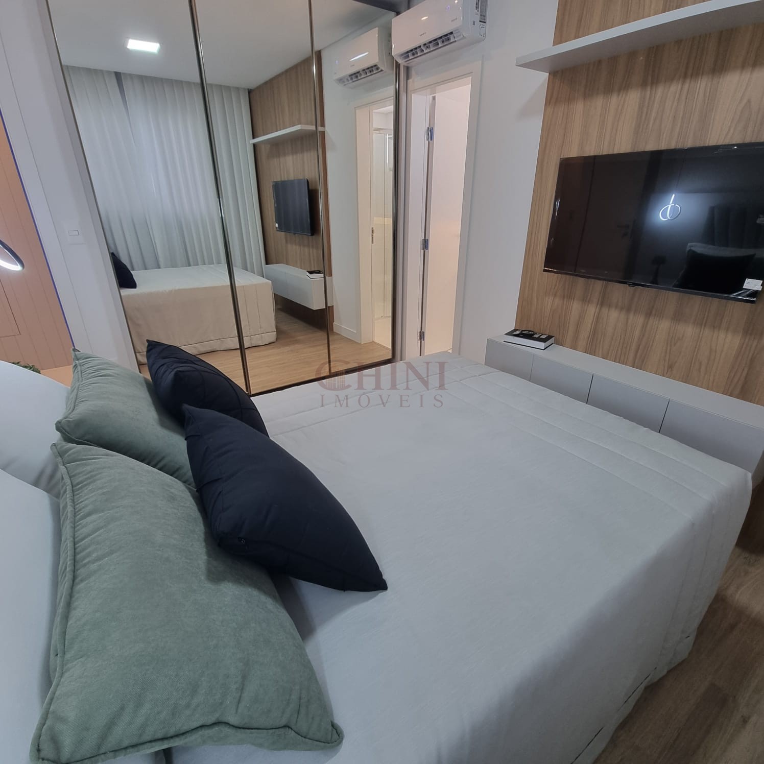 FINAMENTE MOBILIADO DECORADO 