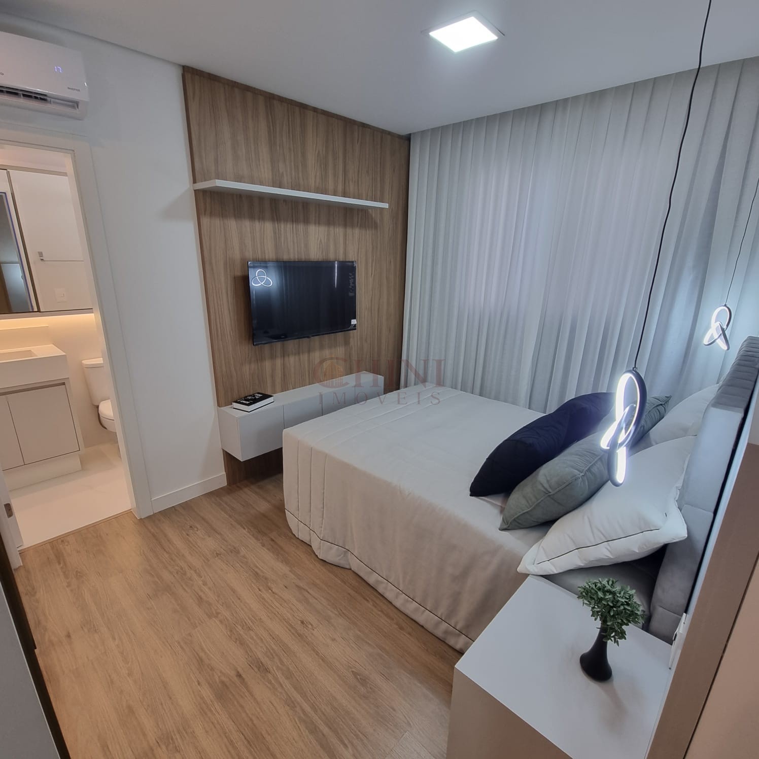 FINAMENTE MOBILIADO DECORADO 