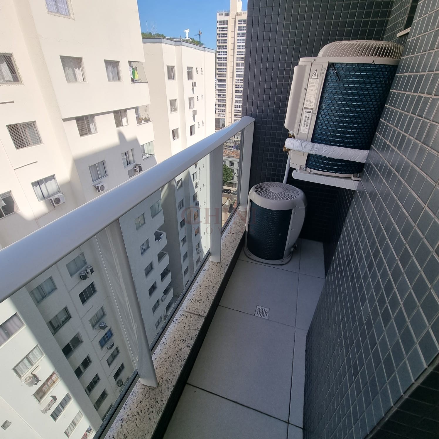 FINAMENTE MOBILIADO DECORADO 