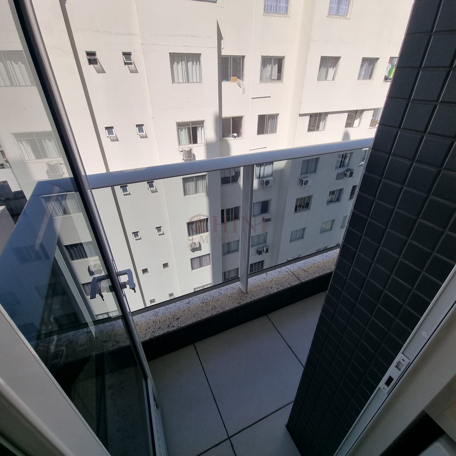 FINAMENTE MOBILIADO DECORADO 