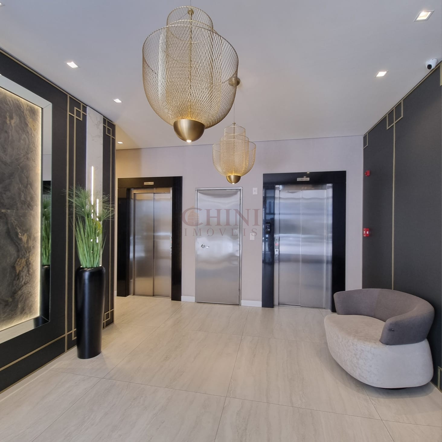 FINAMENTE MOBILIADO DECORADO 