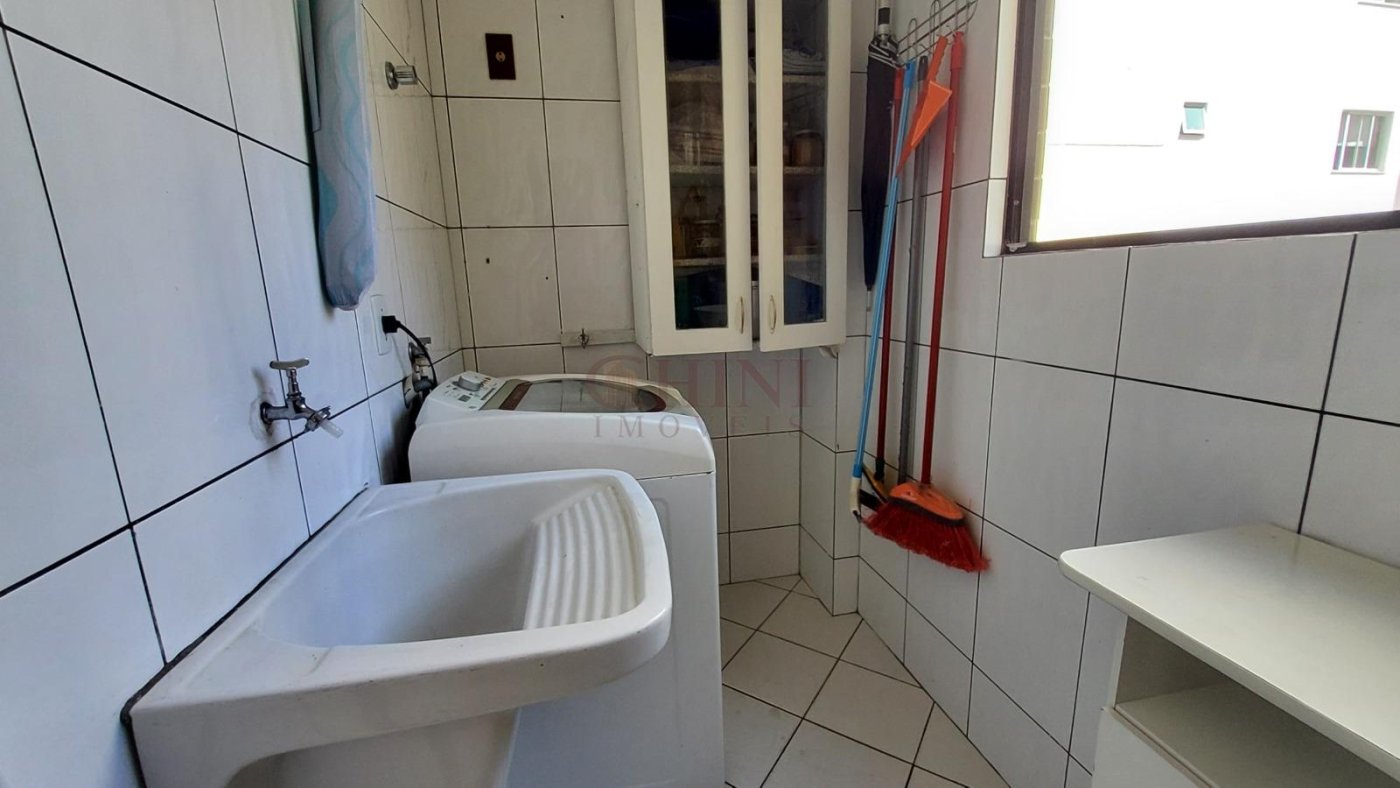 APARTAMENTO TRES DOMITORIOS NO CENTRO 