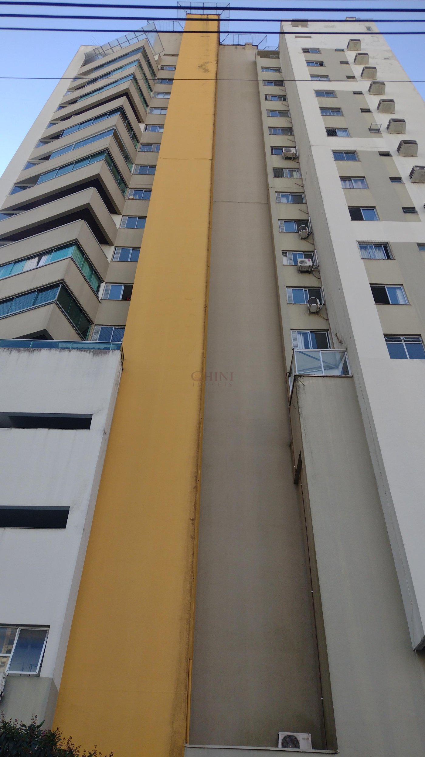 APARTAMENTO A VENDA ED. CAMBORIU PLAZA  3 DORMITORIOS 