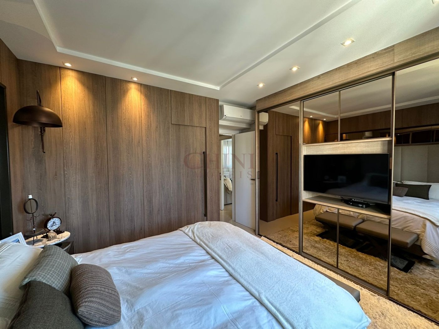 APARTAMENTO 01 SUITE + 02 DEMI SUITES 02 VAGAS PRIVATIVAS MOBILIADO