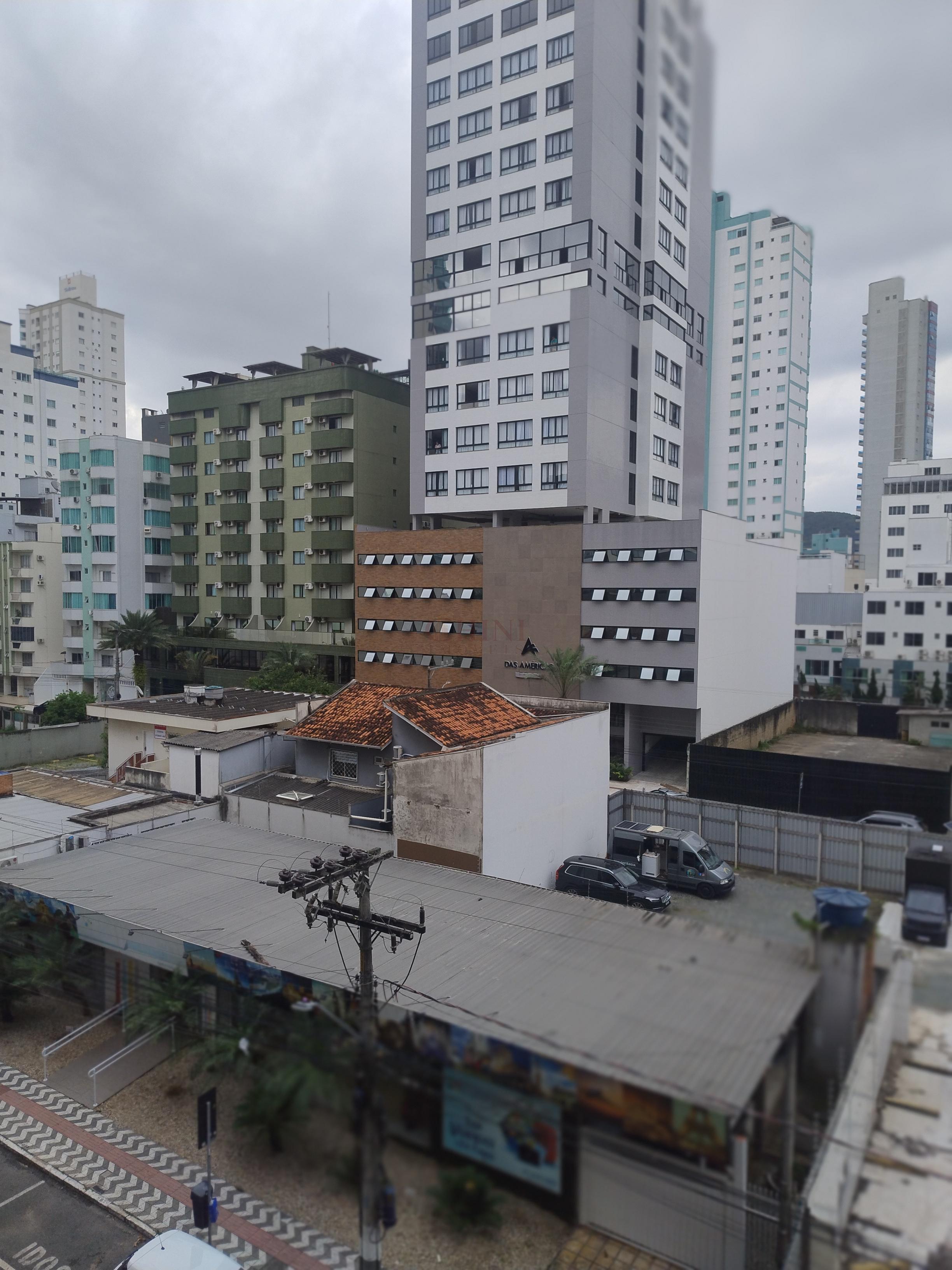 Apartamento para Locação Anual no bairro Centro em Balneário Camboriú