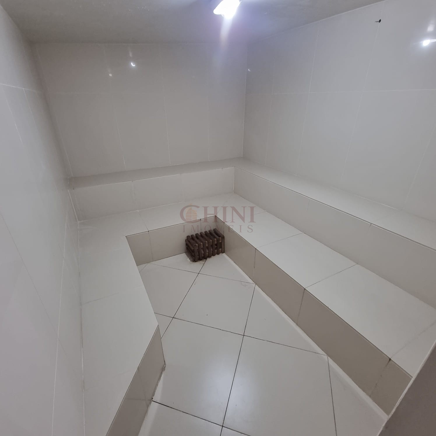 APARTAMENTO TIPO ESTUDIO PARA VENDA NO CENTRO DE BALNEÁRIO CAMBORIU 