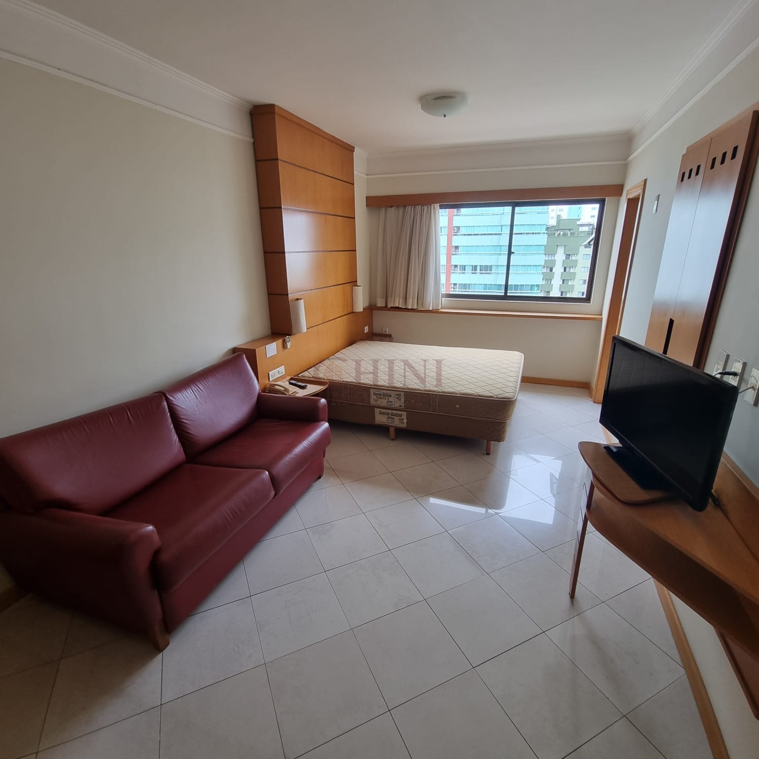 APARTAMENTO TIPO ESTUDIO PARA VENDA NO CENTRO DE BALNEÁRIO CAMBORIU 