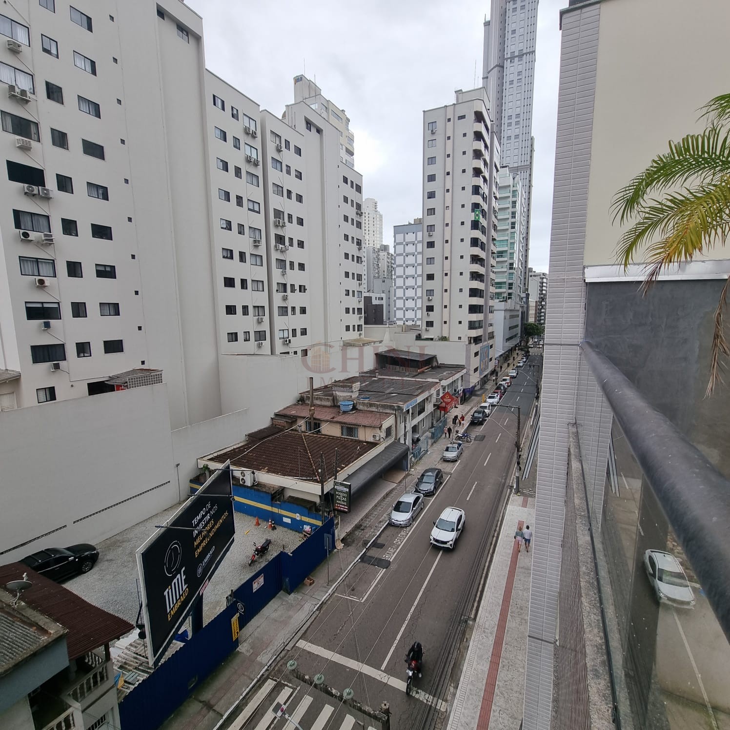 APARTAMENTO TIPO ESTUDIO PARA VENDA NO CENTRO DE BALNEÁRIO CAMBORIU 