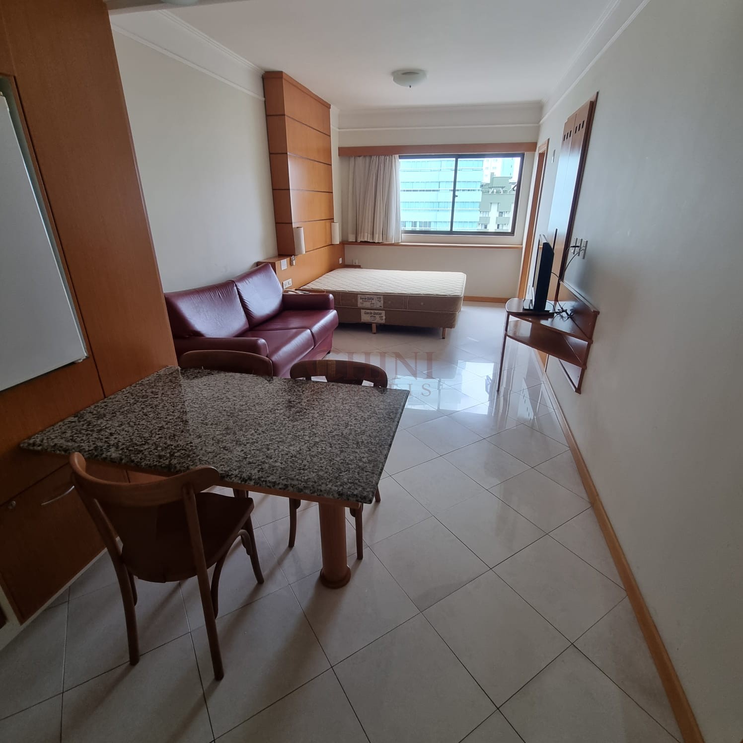 APARTAMENTO TIPO ESTUDIO PARA VENDA NO CENTRO DE BALNEÁRIO CAMBORIU 