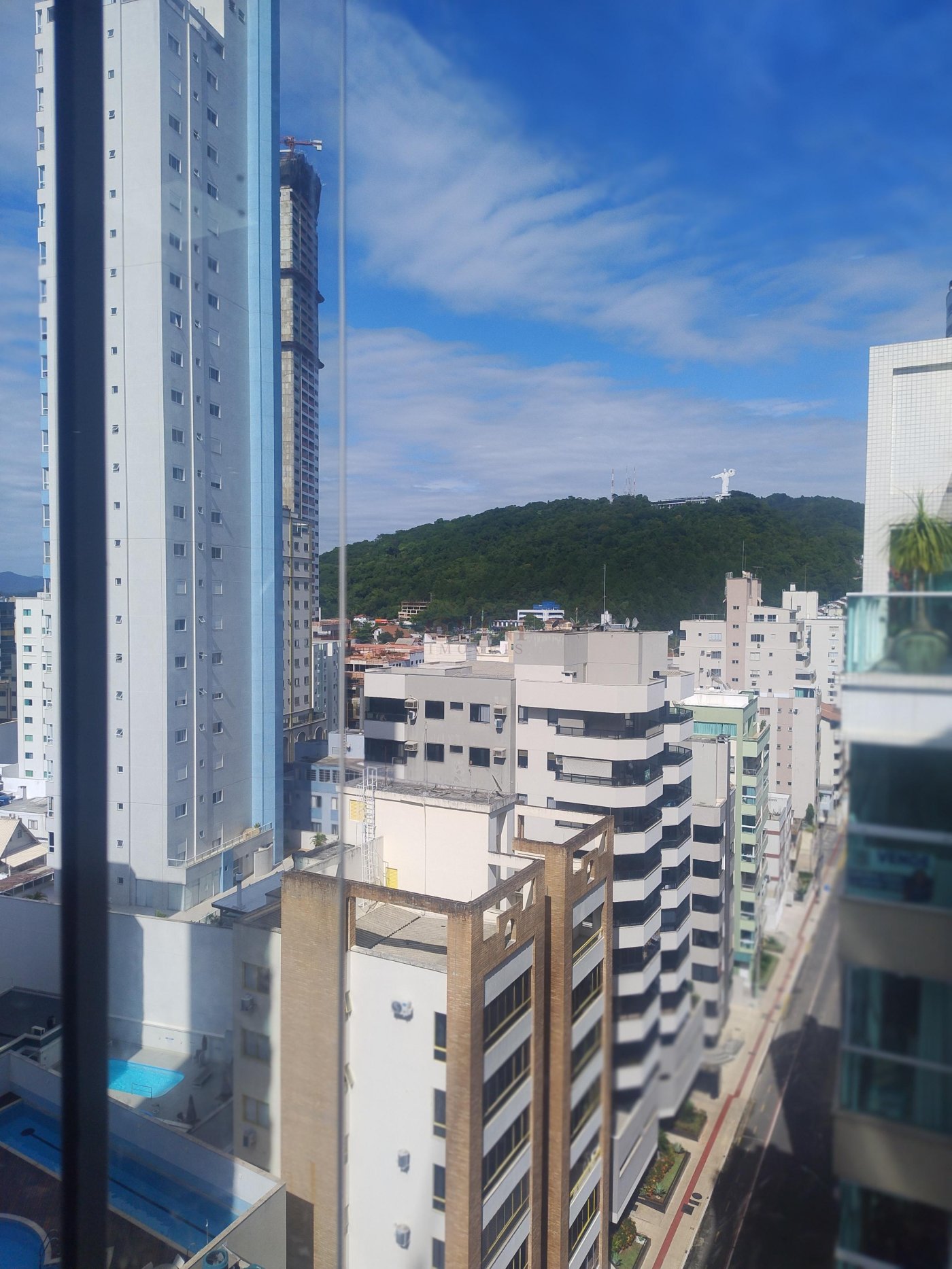 Apartamento 2 quartos para Locação Anual no bairro Centro em Balneário Camboriú