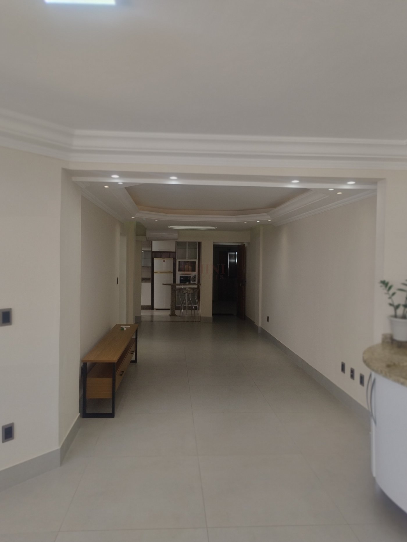 Apartamento 2 quartos para Locação Anual no bairro Centro em Balneário Camboriú