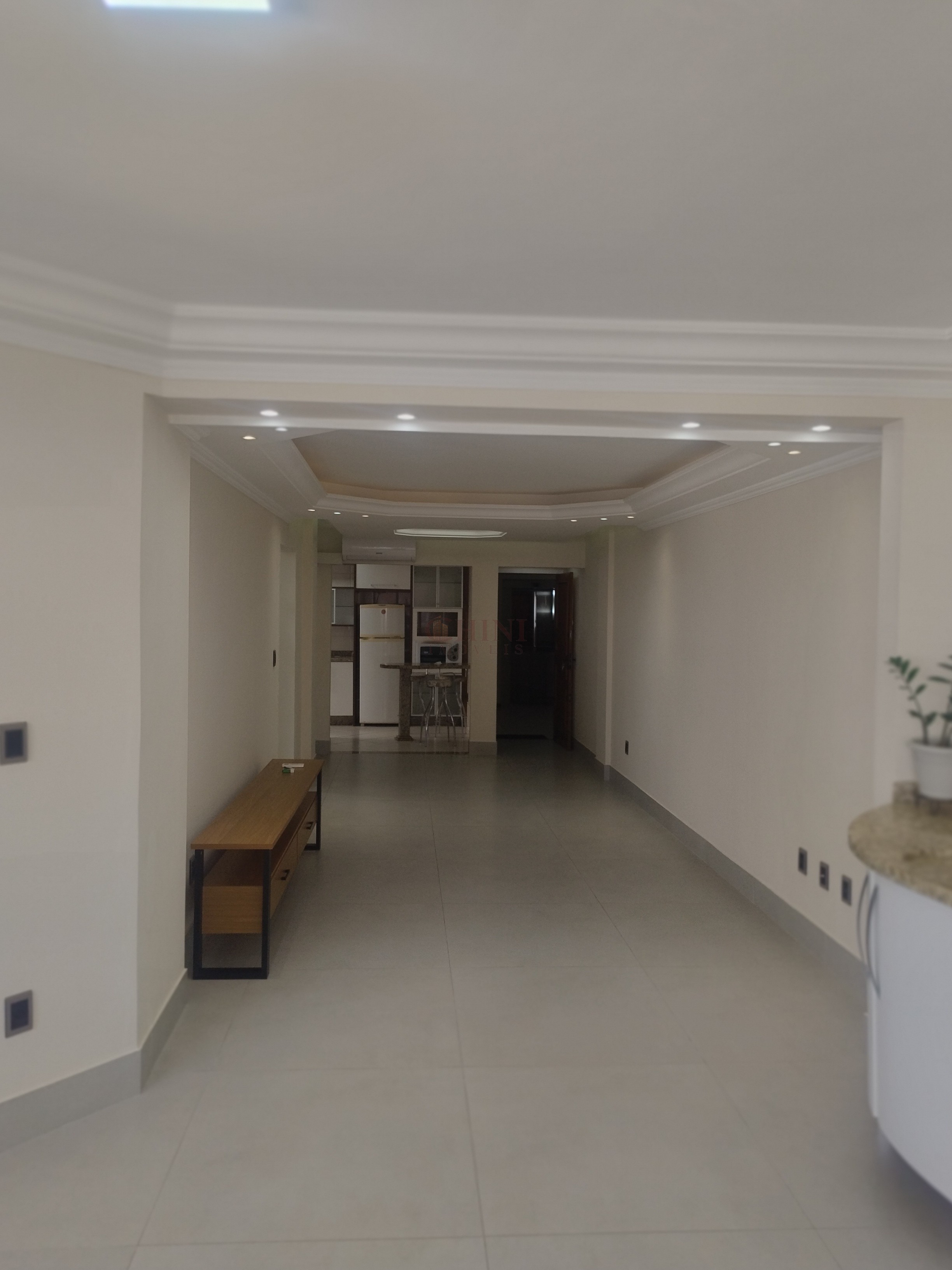 Apartamento 2 quartos para Locação Anual no bairro Centro em Balneário Camboriú